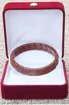 Tourmaline Bracelet Pain Relief Healing Energy detail view and export packaging